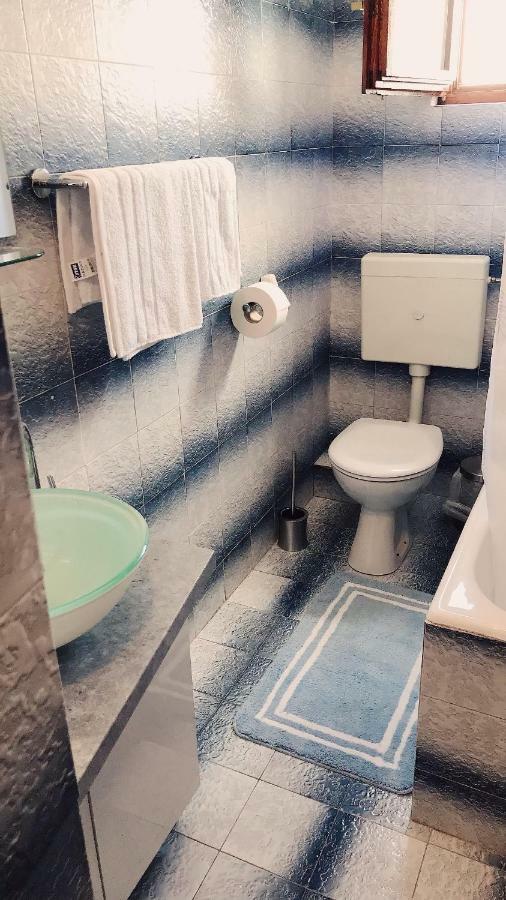 Studio Apartment Sabljic Kaštela 外观 照片